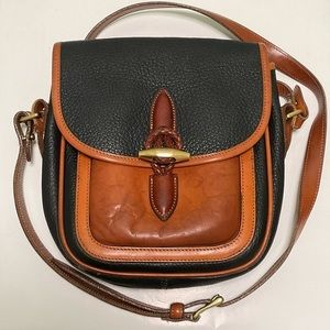 DOONEY & BOURKE- Vintage All-Weather Leather Single Pocket Outback Saddle Bag